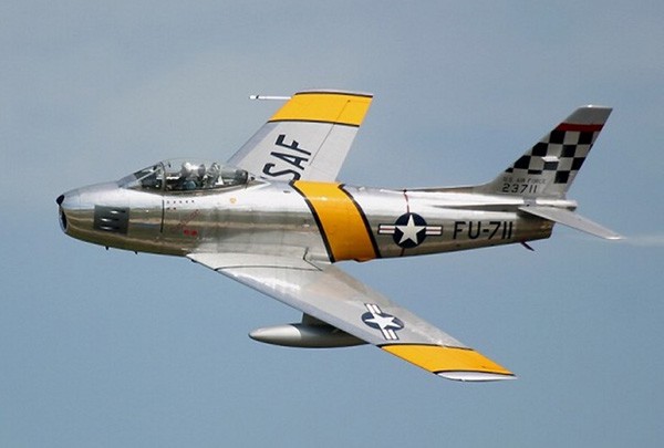 A picture of the United State Air Force's F-86 Sabre fighter jet. This picture shows the bubble design of the cockpit.